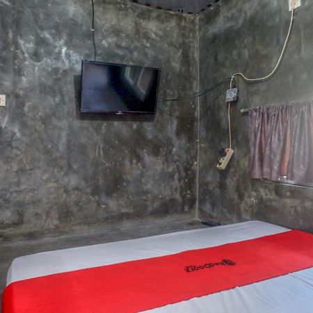 Reddoorz Near Jumbo Mall Sragen Dış mekan fotoğraf