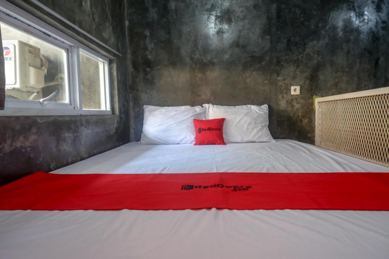 Reddoorz Near Jumbo Mall Sragen Dış mekan fotoğraf
